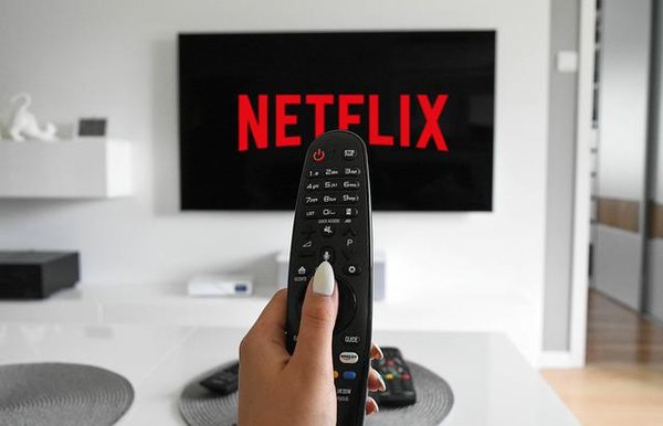 Les meilleurs films, séries et documentaires sur le thème voyage à regarder sur Netflix