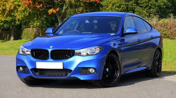Comment choisir les produits pour effacer les rayures sur la voiture ?